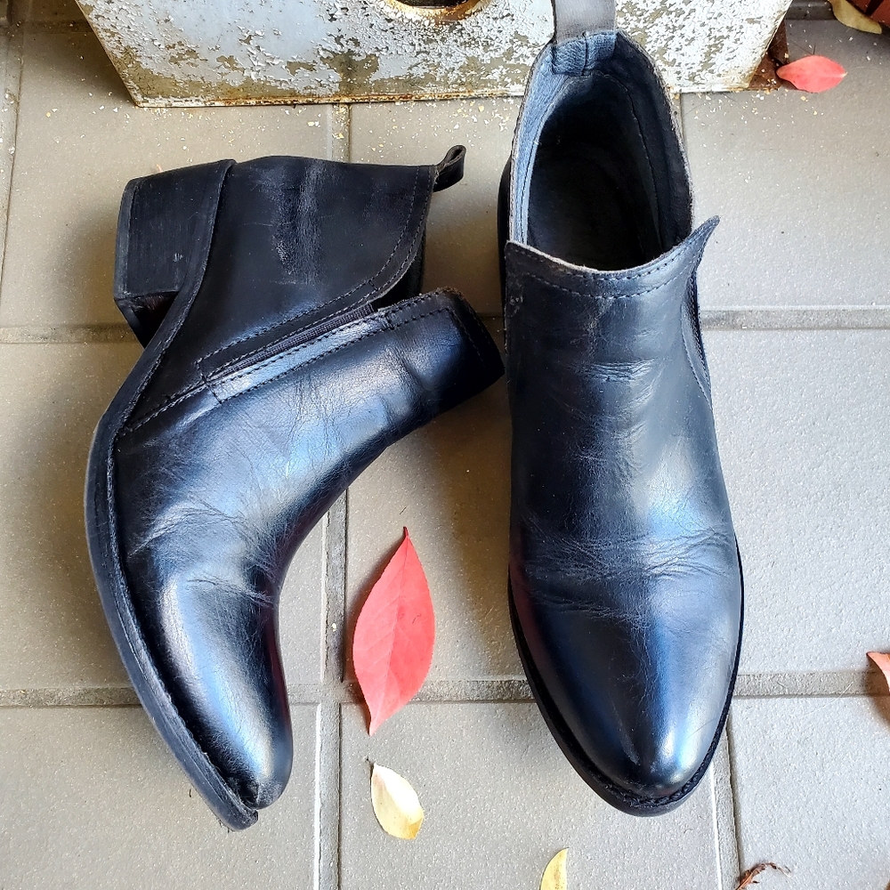 Leather Ankle Booties Womens size 8.5 Made in Brazil